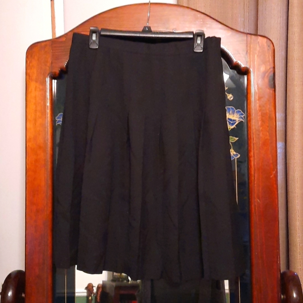 Black Pleated Midi Skirt